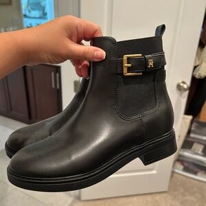 Tommy Hilfiger boots